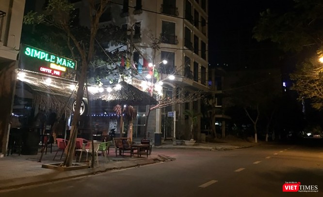 Tuyến đường Ngô Thì Sĩ, nơi tập trung nhiều dịch vụ du lịch giải trí đêm phục vụ du khách