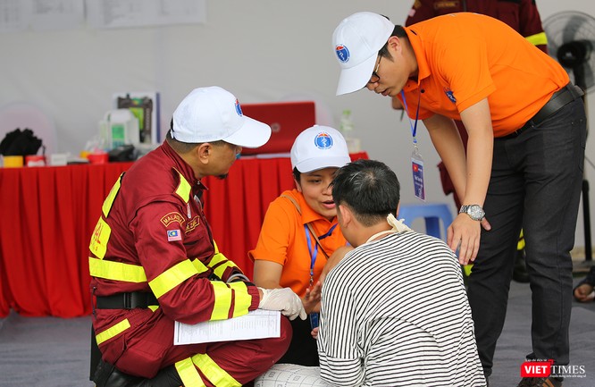 Các nước ASEAN diễn tập quốc tế ứng phó về y tế trong thảm họa ảnh 7