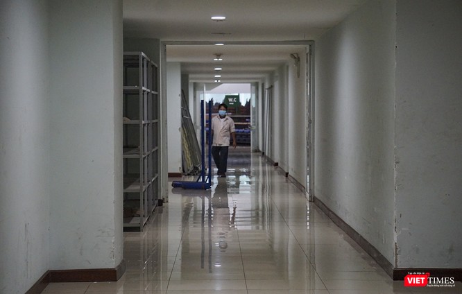 Đà Nẵng bắt đầu xây dựng bệnh viện dã chiến tại cung thể thao Tiên Sơn - ảnh 15