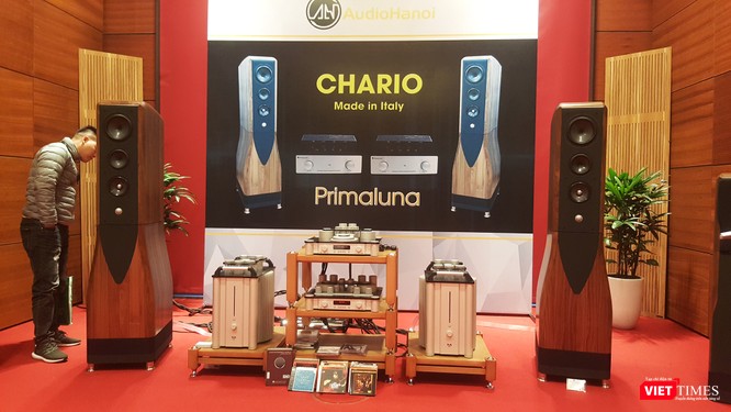 Chiêm ngưỡng những cặp loa tiền tỷ tại Triển lãm nghe nhìn Việt Nam 2017 ảnh 1
