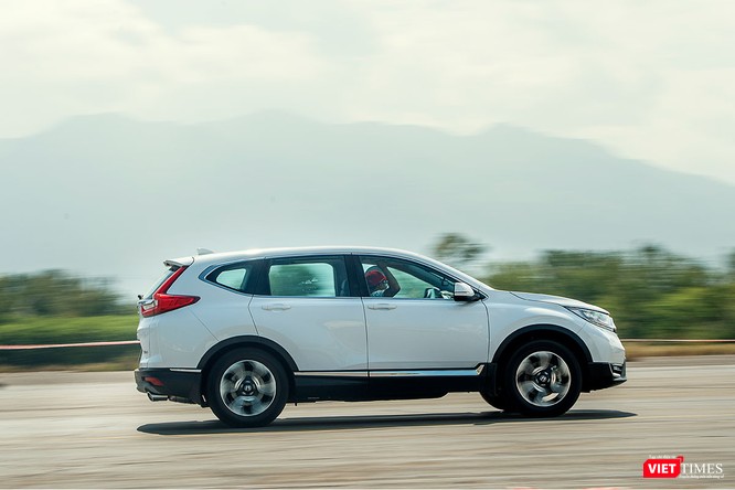 Honda Việt Nam bất ngờ tăng giá gần 200 triệu đồng đối với CR-V mới ảnh 2