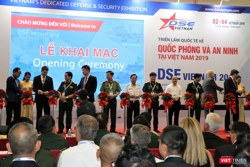 Chiêm ngưỡng hàng trăm trang thiết bị quân sự hiện đại xuất hiện tại Triển lãm Quốc tế về Quốc phòng và An ninh Việt Nam 2019 - ảnh 4