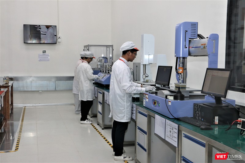 Khám phá nhà máy sản xuất thiết bị điện tử thông minh Vsmart - ảnh 3