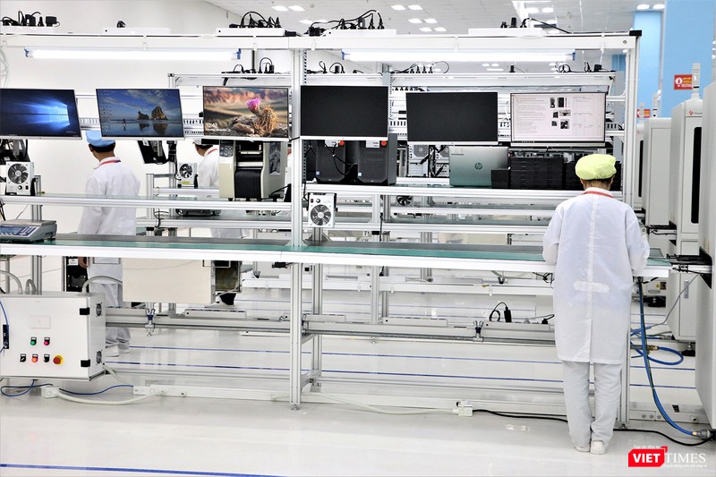 Khám phá nhà máy sản xuất thiết bị điện tử thông minh Vsmart - ảnh 27