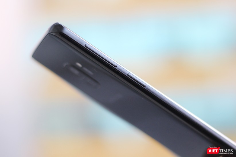 Trên tay chiếc Galaxy S9 xuất hiện tại Việt Nam - ảnh 10