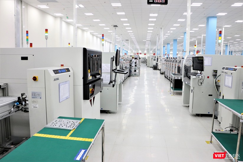 Khám phá nhà máy sản xuất thiết bị điện tử thông minh Vsmart - ảnh 11