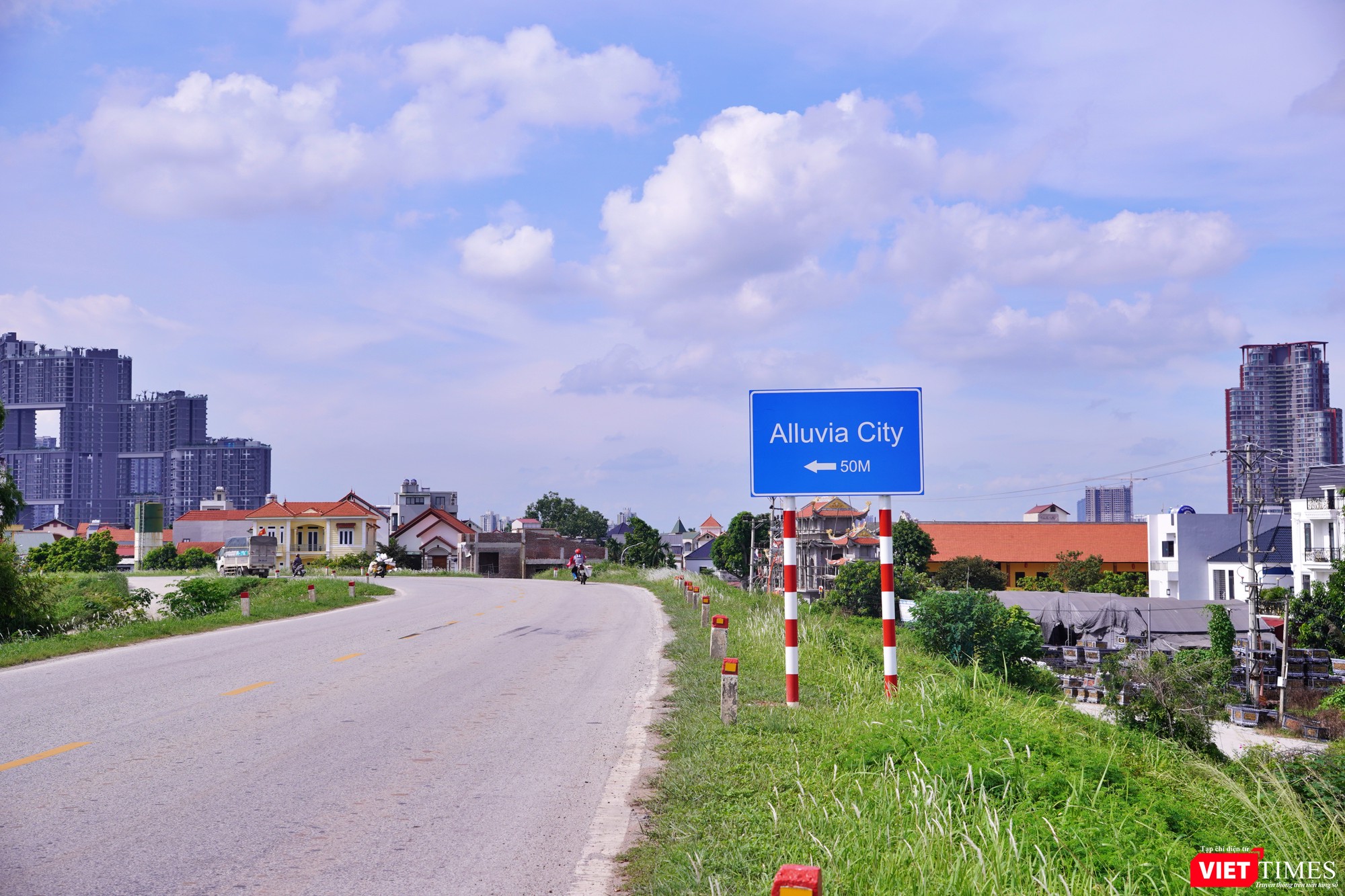 Theo ghi nhận của VietTimes, Alluvia City đang được chủ đầu tư thi công rầm rộ. vt-xc.JPG