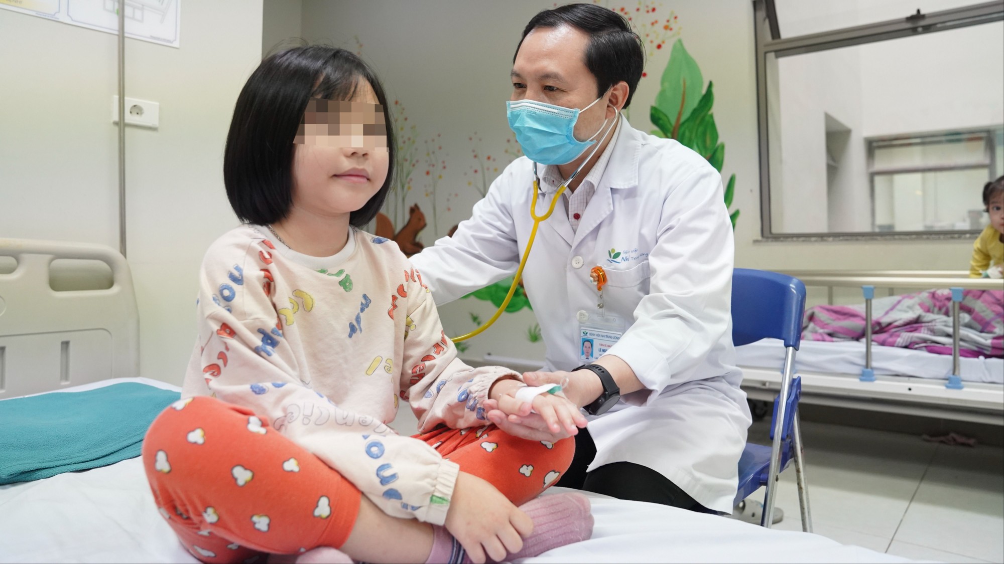 Chính sách miễn viện phí toàn dân ưu tiên số một là trẻ em. TS.BS Le Ngoc Duy 2.JPG