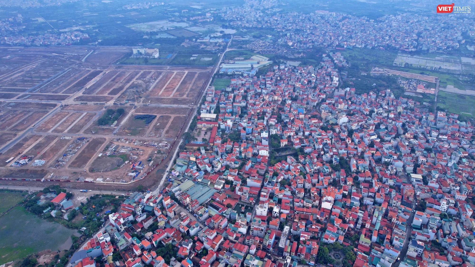 Đất mặt đường lớn cạnh dự án được khách hỏi mua với giá 300 triệu đồng/m2, nhưng không có chủ sở hữu nào bán. z7171076084088_73ad5cb3df7d2e27e972e498834edd55.jpg