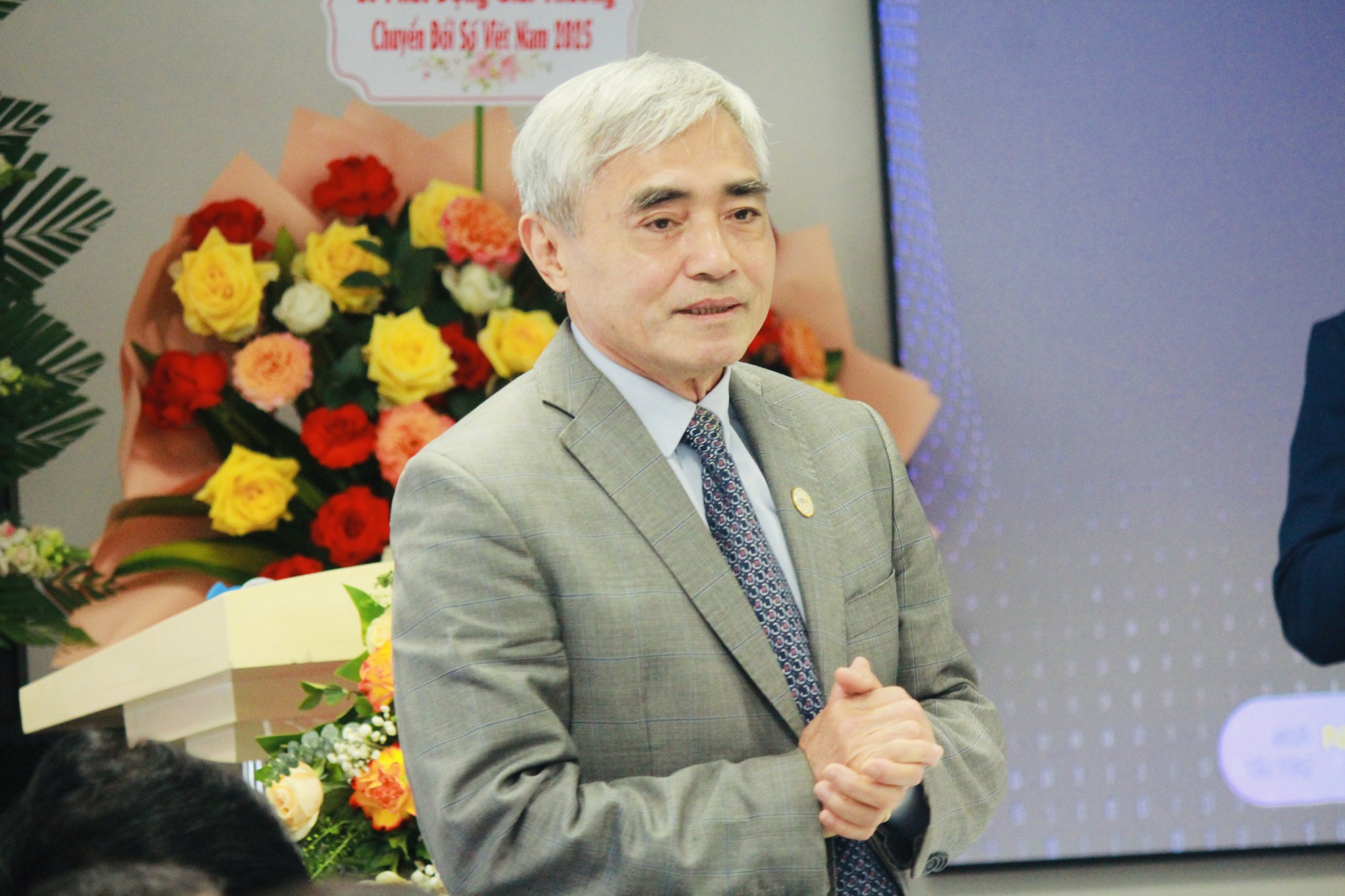 Tại lễ phát động hồi tháng 4, TS Nguyễn Minh Hồng, Chủ tịch VDCA, Trưởng Ban Chỉ đạo Giải thưởng VDA 2025 cho biết trong mùa giải mới, Giải thưởng VDA 2025 tiếp tục tìm kiếm, tôn vinh các cơ quan nhà nước, các doanh nghiệp chuyển đổi số xuất sắc, các sản phẩm, dịch vụ, giải pháp chuyển đổi số tiêu biểu nhằm thúc đẩy xây dựng Chính phủ số, phát triển kinh tế số và xã hội số Tại lễ phát động hồi tháng 4, TS Nguyễn Minh Hồng, Chủ tịch VDCA, Trưởng Ban Chỉ đạo Giải thưởng VDA 2025 cho biết trong mùa giải mới, Giải thưởng VDA 2025 tiếp tục tìm kiếm, tôn vinh các cơ quan nhà nước, các doanh nghiệp chuyển đổi số xuất sắc, các sản phẩm, dịch vụ, giải pháp chuyển đổi số tiêu biểu nhằm thúc đẩy xây dựng Chính phủ số, phát triển kinh tế số và xã hội số