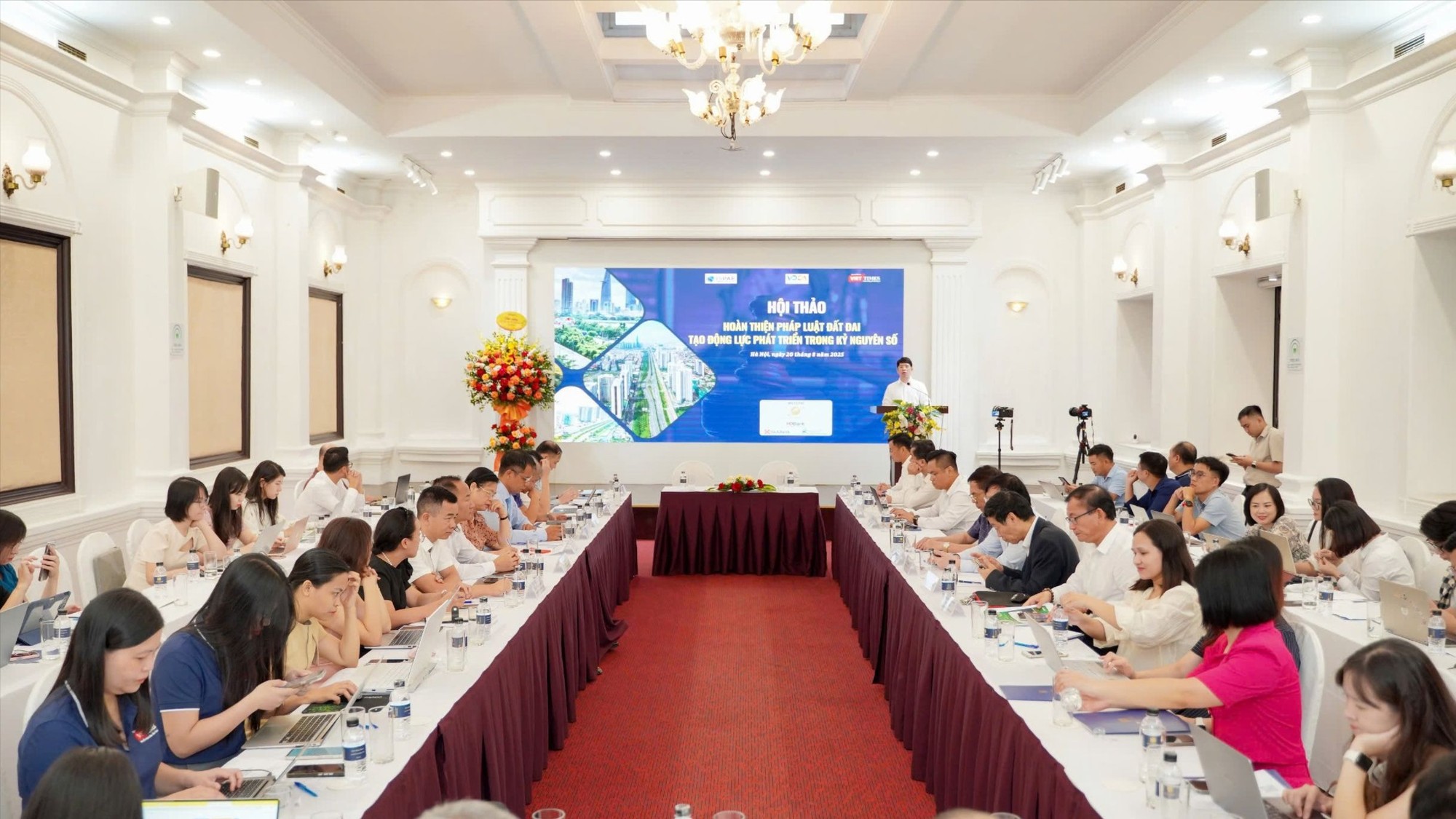 Tổng thuật: Hội thảo "Hoàn thiện pháp luật đất đai tạo động lực phát triển trong kỷ nguyên số"