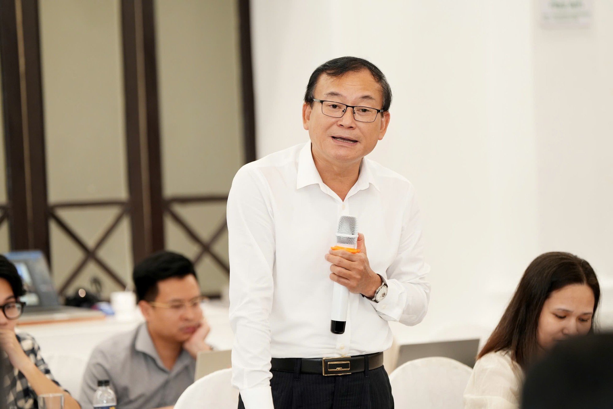 GS.TS Nguyễn Quang Tuyến đặc biệt lưu ý là chính sách nhà ở xã hội. z6925601486204_7b7aa14af5a69e79b10937864d4b013b.jpg