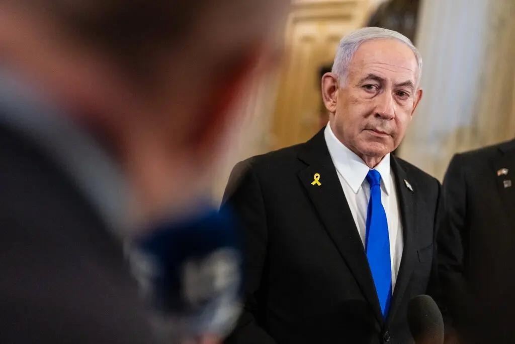 Trong một tuyên bố, Thủ tướng Israel Benjamin Netanyahu cho biết thông báo của Anh "là phần thưởng cho hành động khủng bố tàn bạo của Hamas và trừng phạt các nạn nhân của tổ chức này". Ảnh: NYTimes. Việc công nhận Nhà nước Palestine có nghĩa như thế nào, tác động ra sao đến cục diện Trung Đông 4.jpg