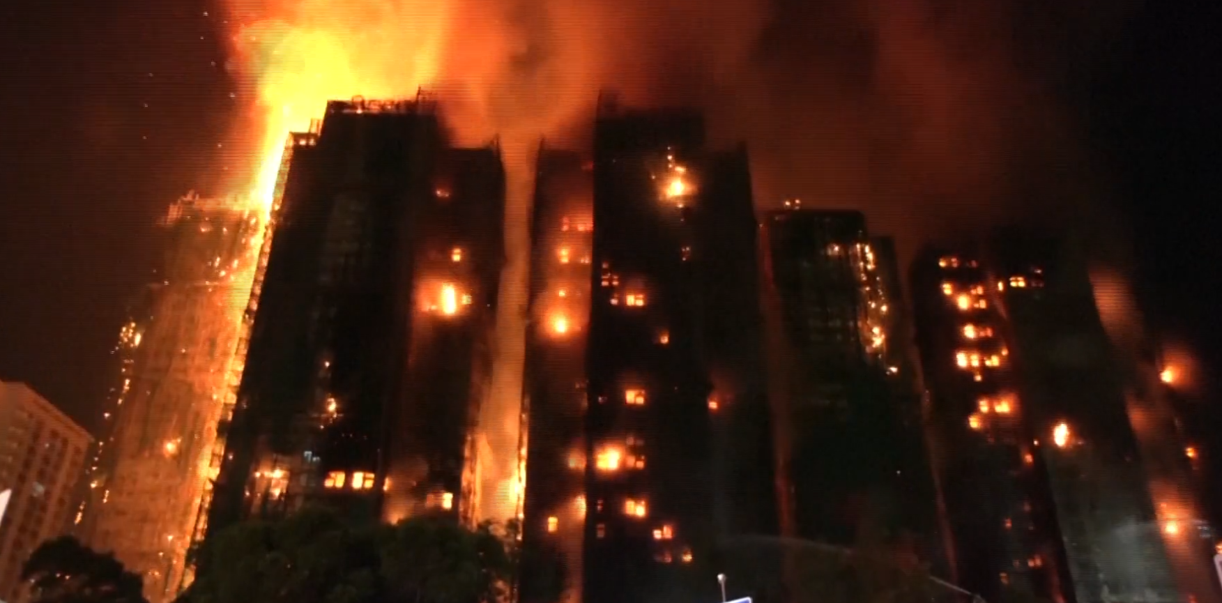 Đám cháy chết người ở Hong Kong lây lan như thế nào 10.png