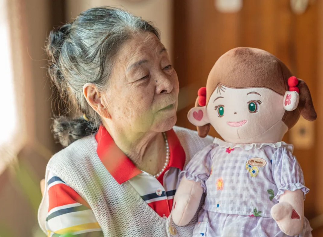 Xã hội siêu già hóa, quốc gia này phải viện tới người cháu AI để xoa dịu tâm lý người cao tuổi 3.png