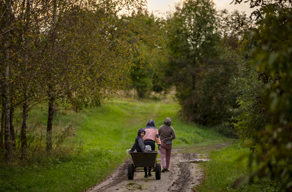 Ukraine và thảm họa dân số Bệnh viện sản, trường học hoang lạnh và nỗi lo ai tái thiết đất nước 9.png