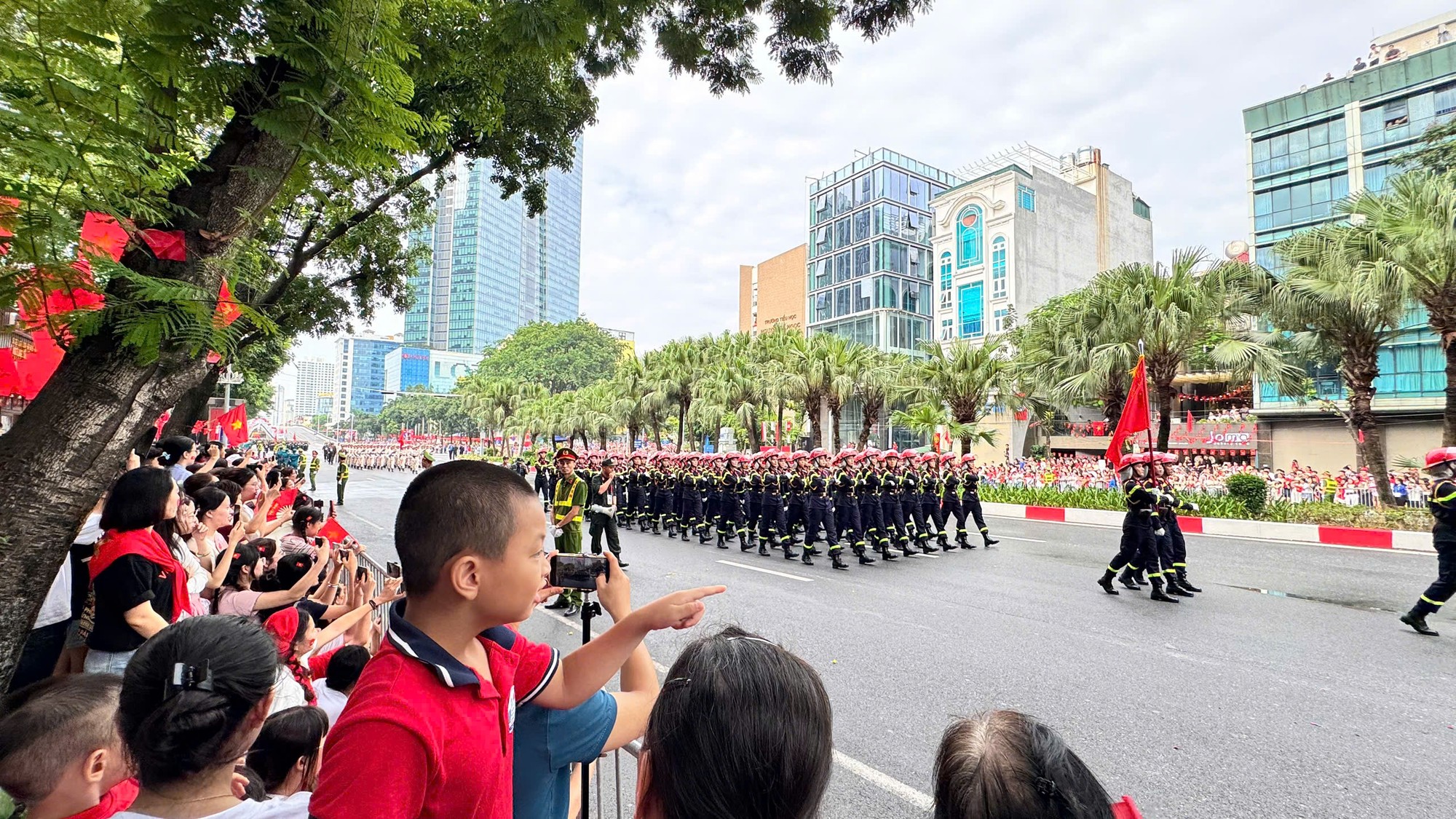 Khối lực lượng phòng cháy chữa cháy. Anh 1.jpeg