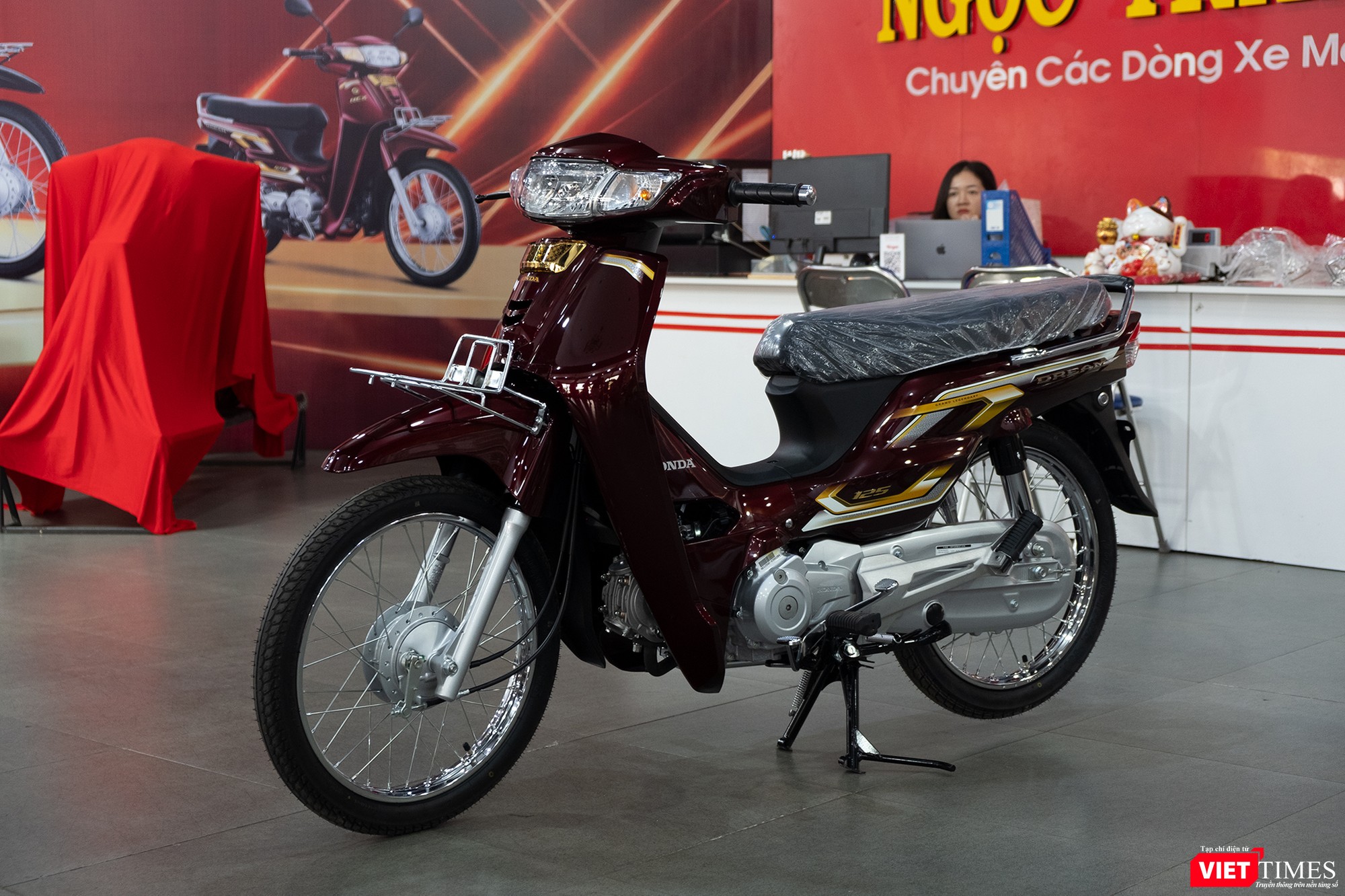 vt-Honda Dream NCX “phiên bản” Campuchia cập bến Việt Nam, giá từ 148 triệu đồng - Ảnh 8.jpg