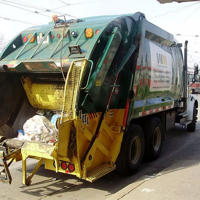 wastemanagement-truck-9638.png
