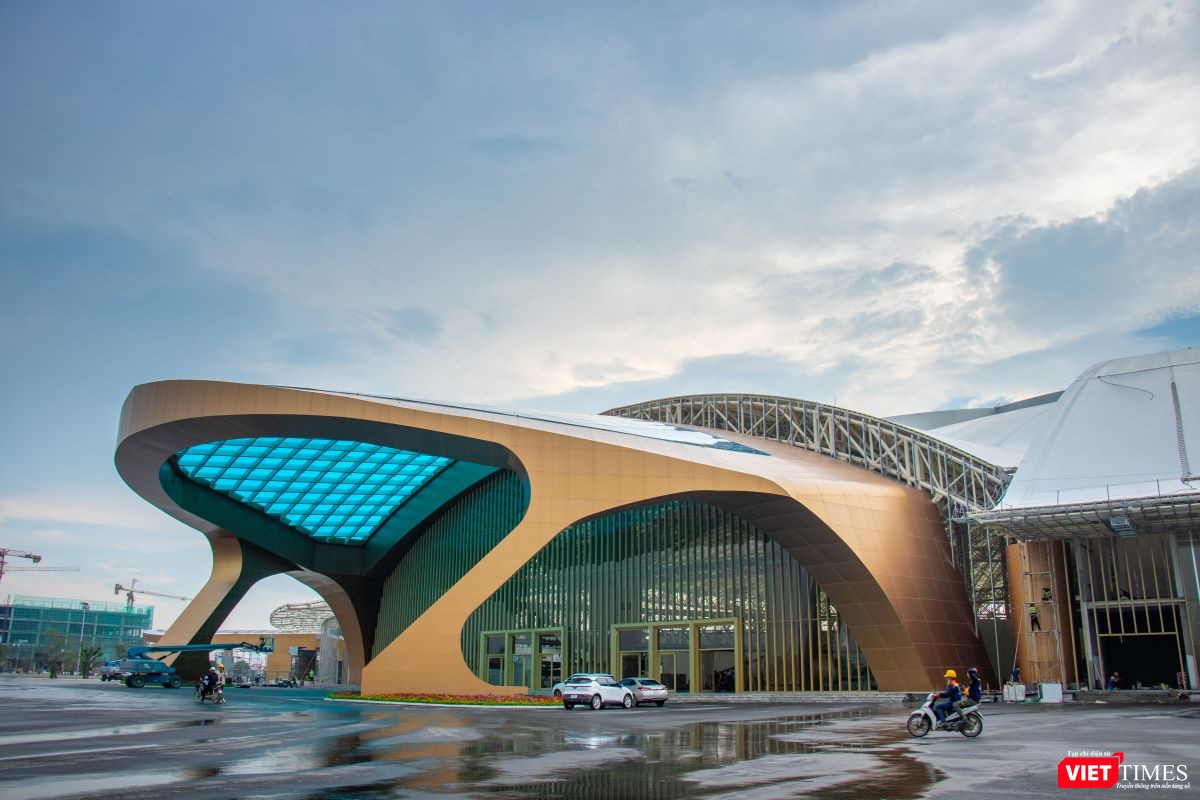 VT-TRUNG TÂM TRIỂN LÃM 1.jpg