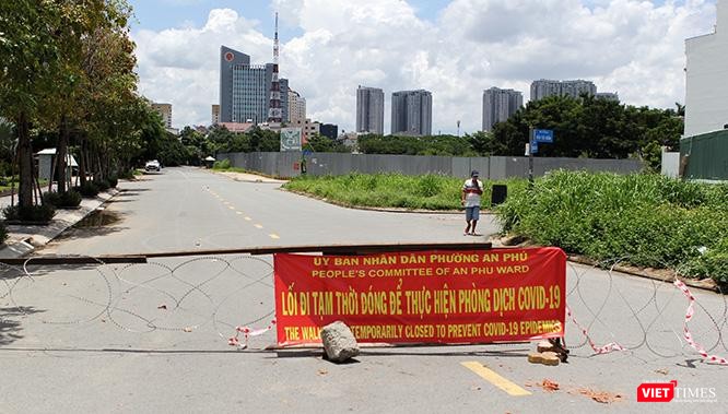 "Việc xây dựng lộ trình mở cửa phải thận trọng để tránh tình huống tái phong toả”, Tiến sĩ Nguyễn Thu Anh, Giám đốc Viện Nghiên cứu Y khoa Woolcock Việt Nam (Đại học Sydney, Australia) nhấn mạnh. Ảnh: GVT.