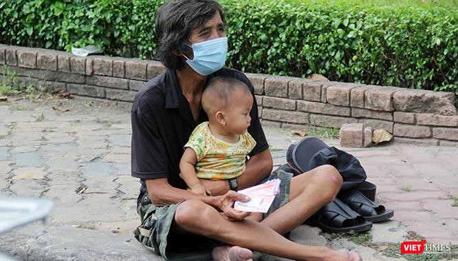 Nhà nước cần có các chương trình hỗ trợ để “cấp cứu” kịp thời cho các nhóm đối tượng dễ bị tổn thương trong đại dịch