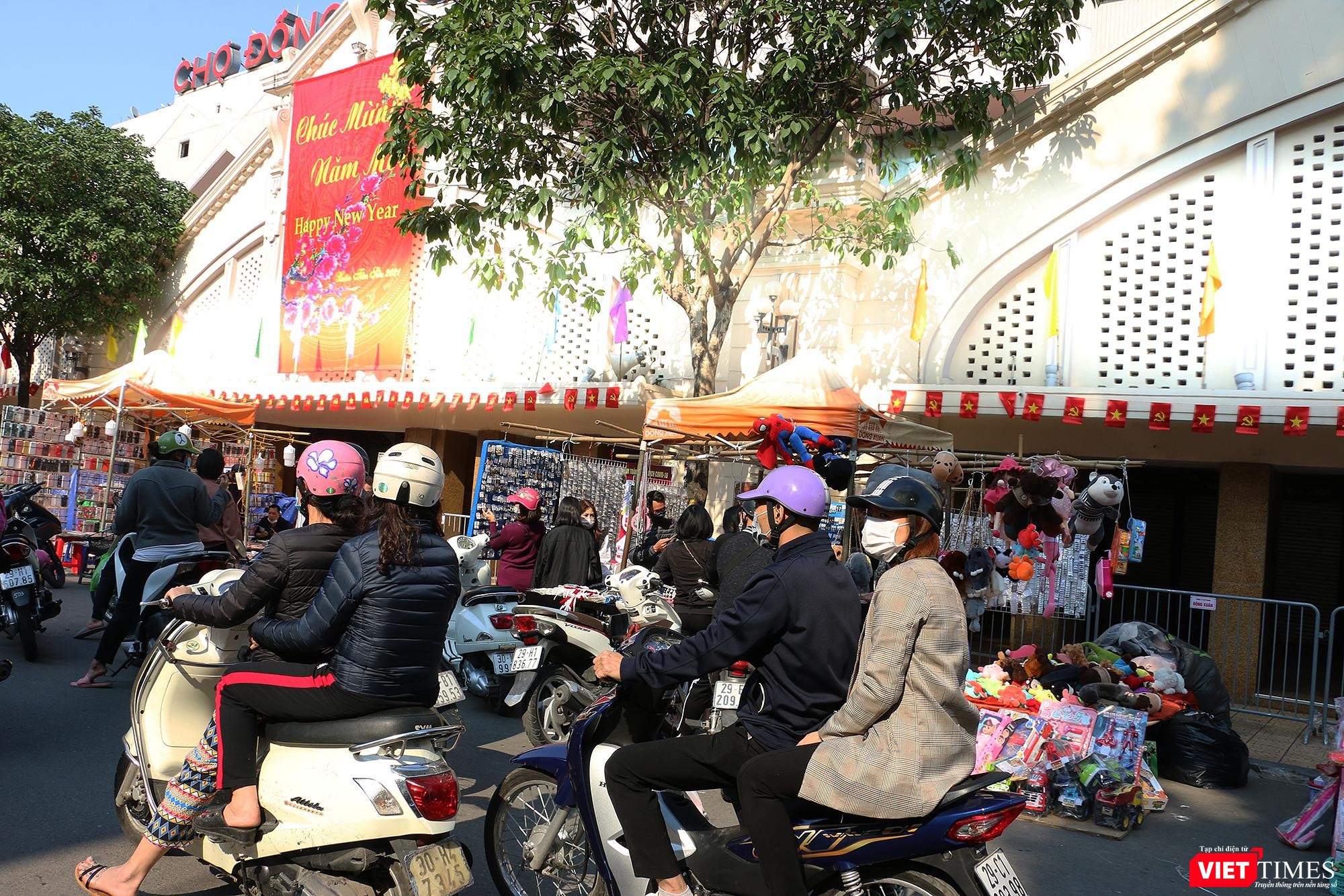 Khu vực chợ Đồng Xuân