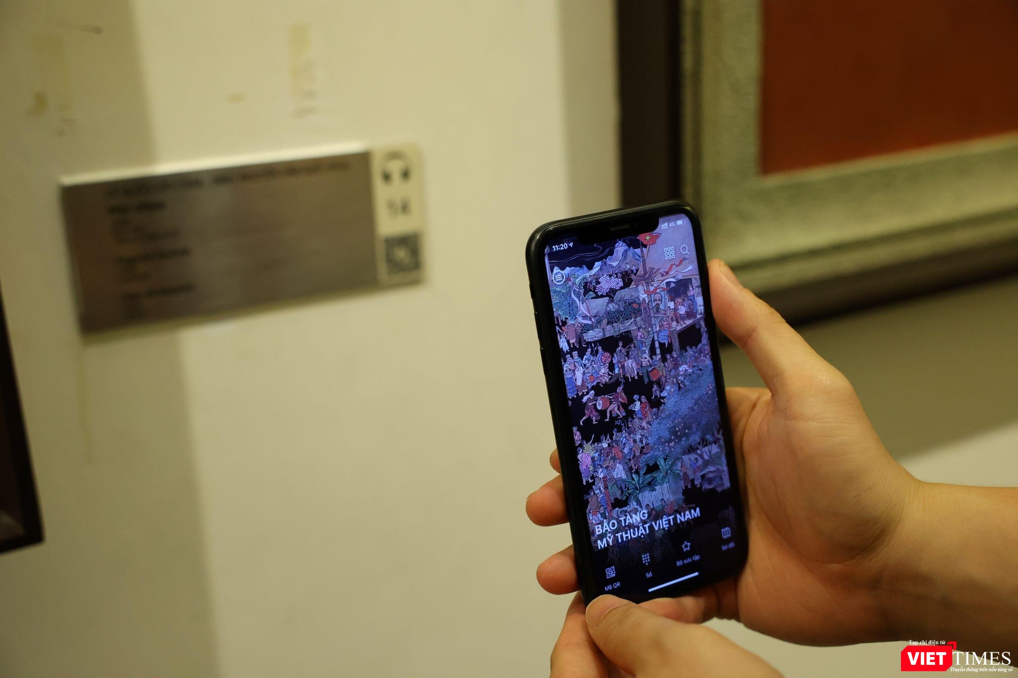 Để sử dụng app này, người dùng cần mua vé (50.000 đồng). Trên vé có kèm mã truy cập ứng dụng. Người dùng có thể sử dụng trong 8 giờ. Họ có thể xem các tác phẩm trực tiếp tại Bảo tàng Mỹ thuật Việt Nam hoặc xem online trên ứng dung iMuseum