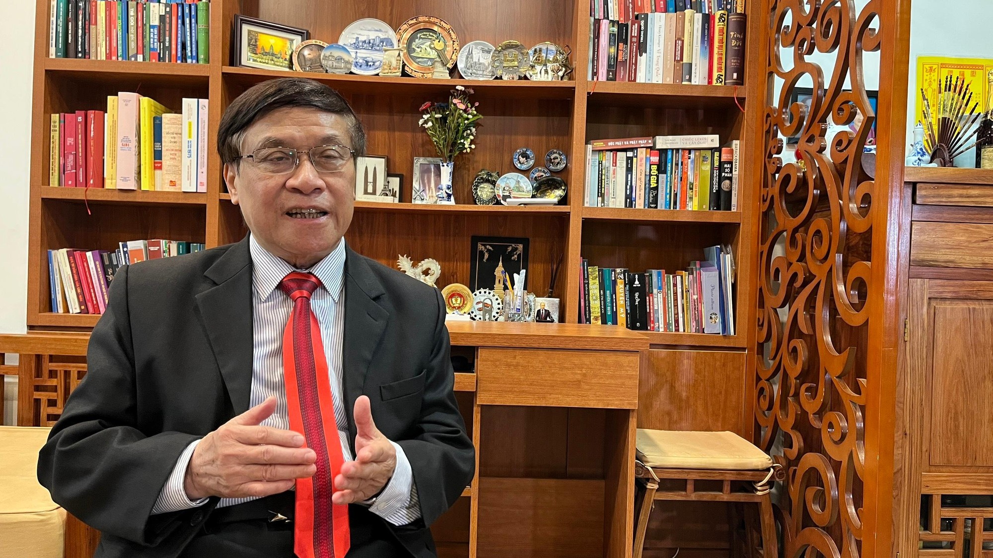 Đại tá Lê Thế Mẫu trả lời phỏng vấn VietTimes