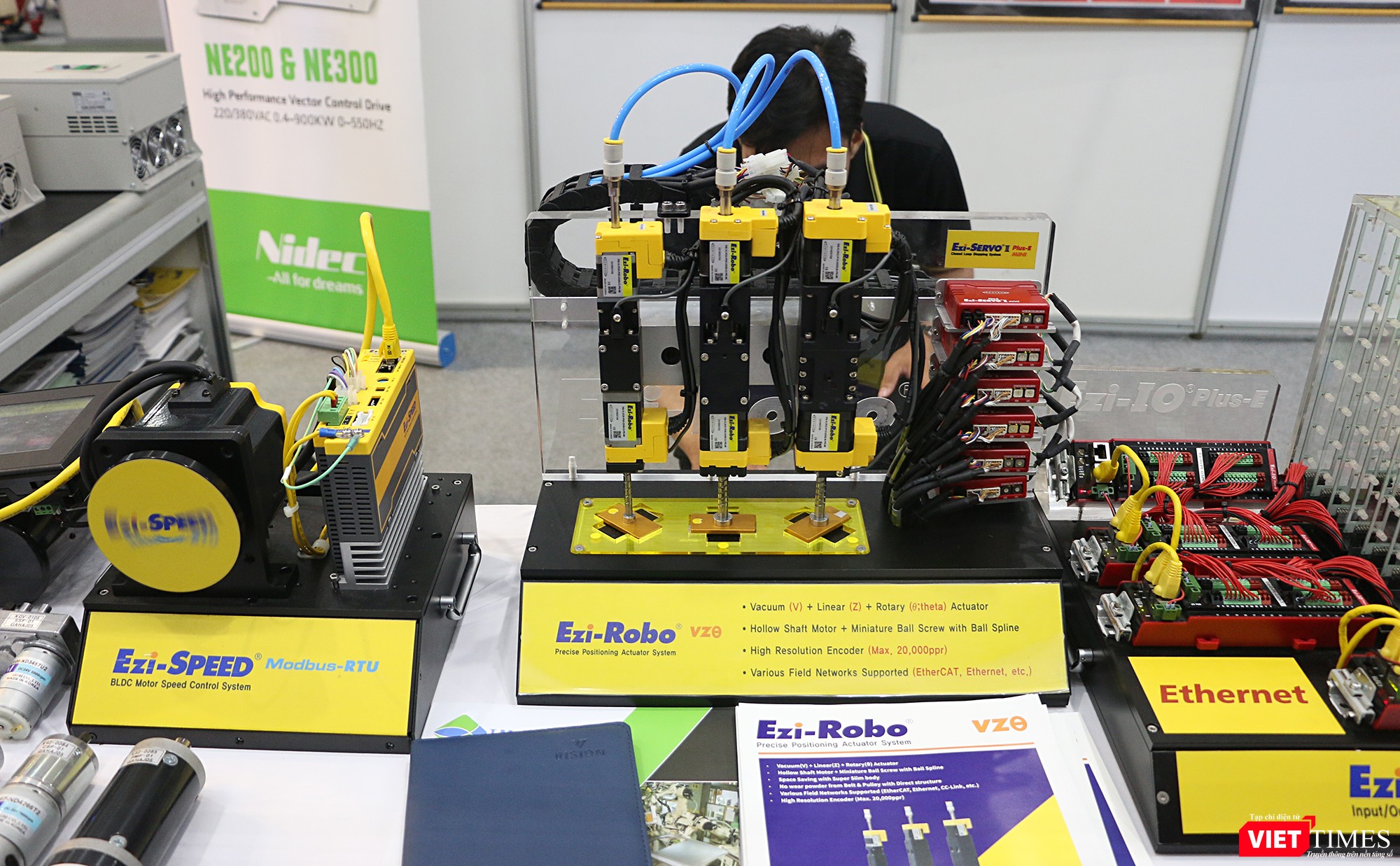 Xem những cánh tay Robot, thiết bị nhà thông minh, máy in 3D tại AT Expo 2025