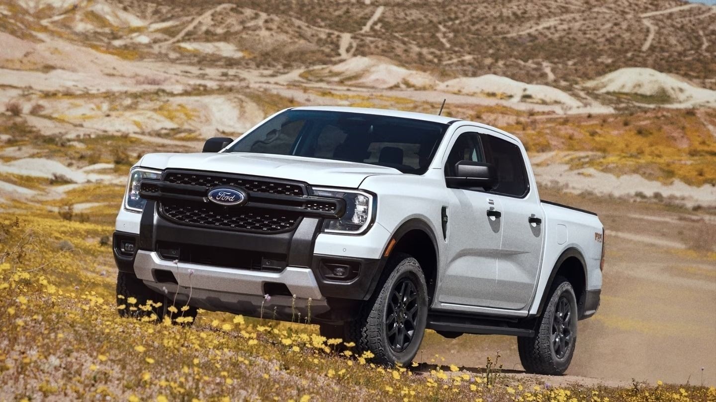 ranger trắng..jpeg