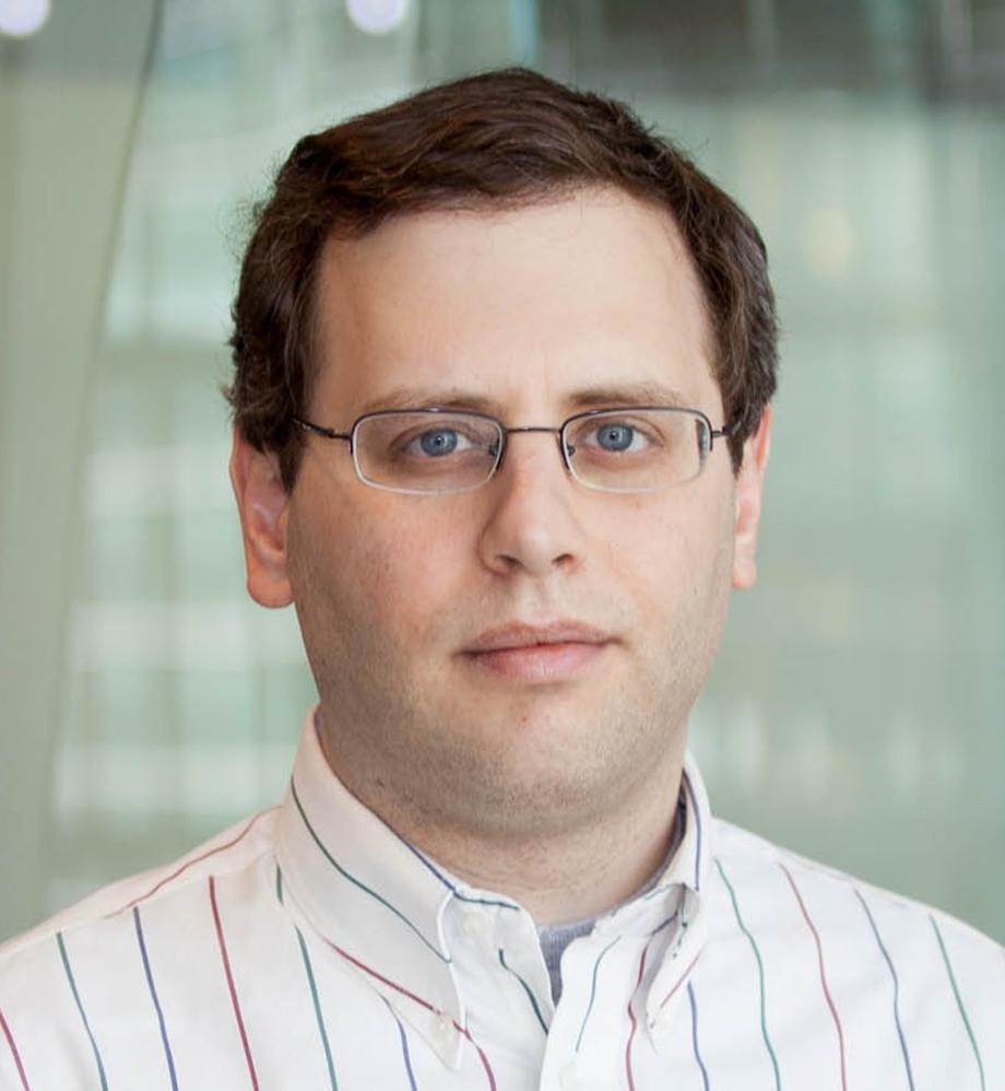 Tác giả Noah Smith. Tác giả Noah Smith.