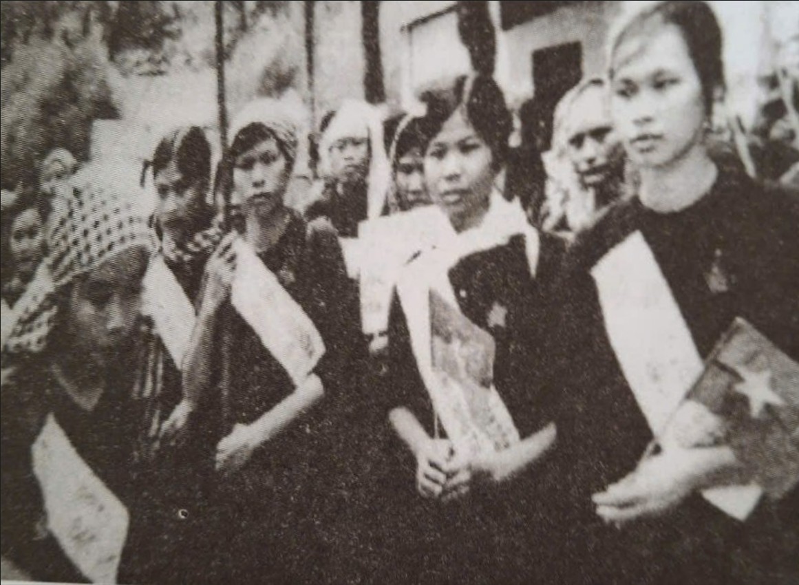 Nu biet dong SG 2.jpg