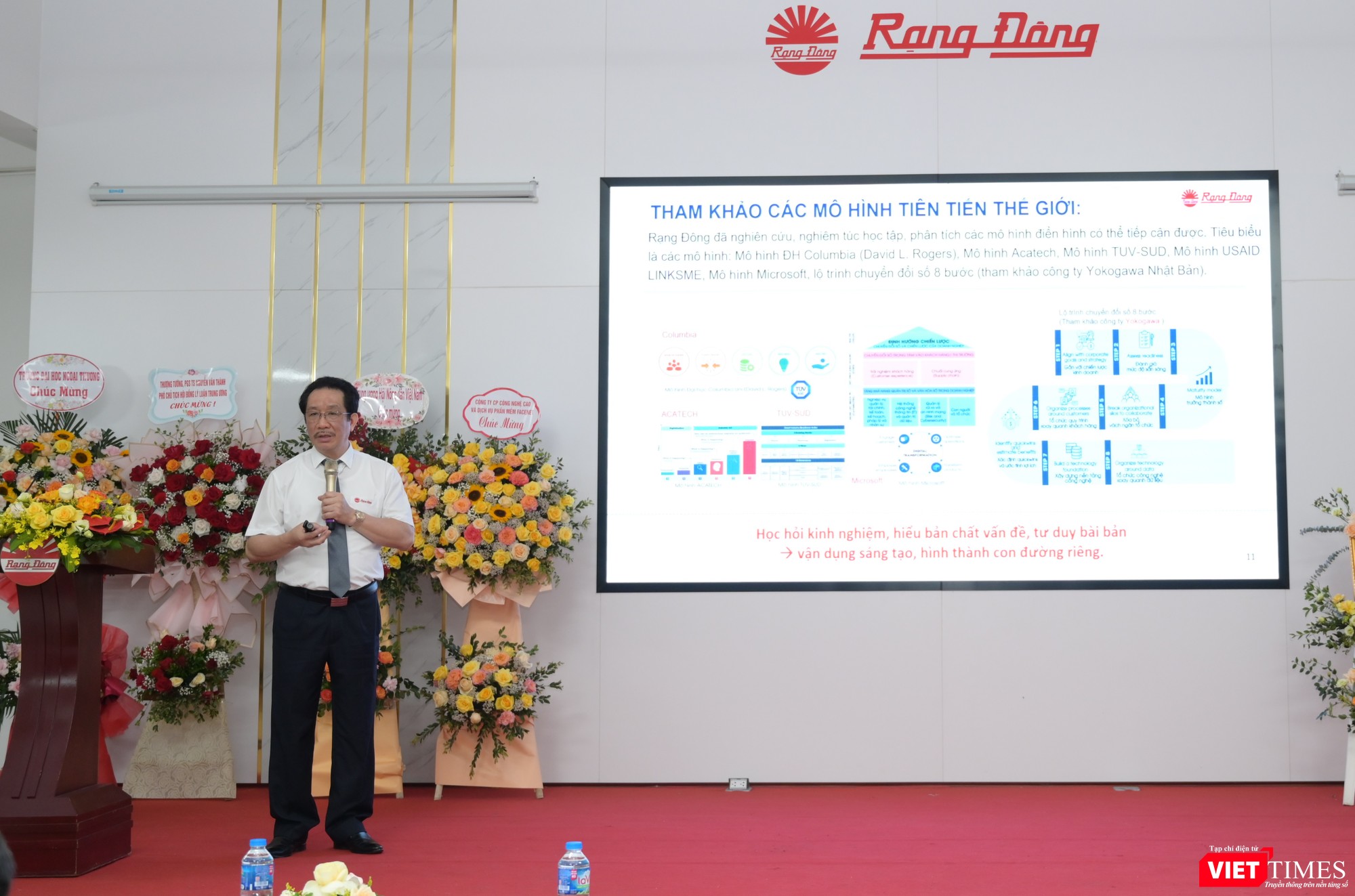 Ông Nguyễn Đoàn Kết khẳng định Rạng Đông vừa cải tiến các dây chuyển cũ, vừa chế tạo các dây chuyển mới để sản xuất các sản phẩm theo công nghệ của mình, thiết kế của mình, thực hiện Make in Vietnam.