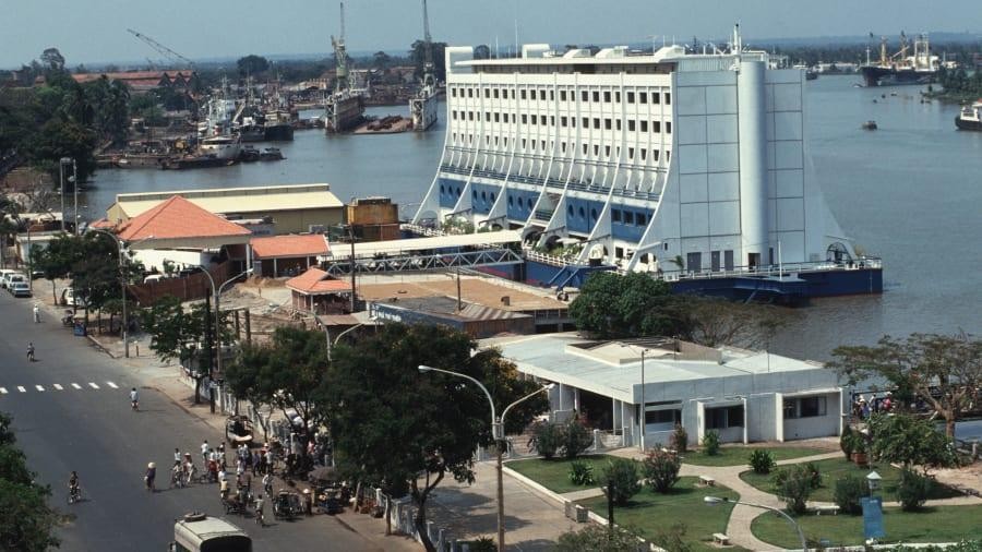 Khách sạn nổi nằm trên sông Sài Gòn (Ảnh: Getty)