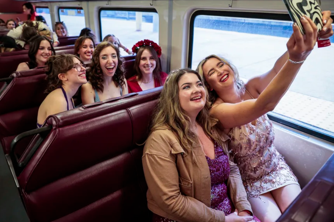 Taylor Swift Nữ ca sĩ biến âm nhạc thành cỗ máy kinh tế tỷ đô, tạo GDP cho cả một quốc gia 3.png