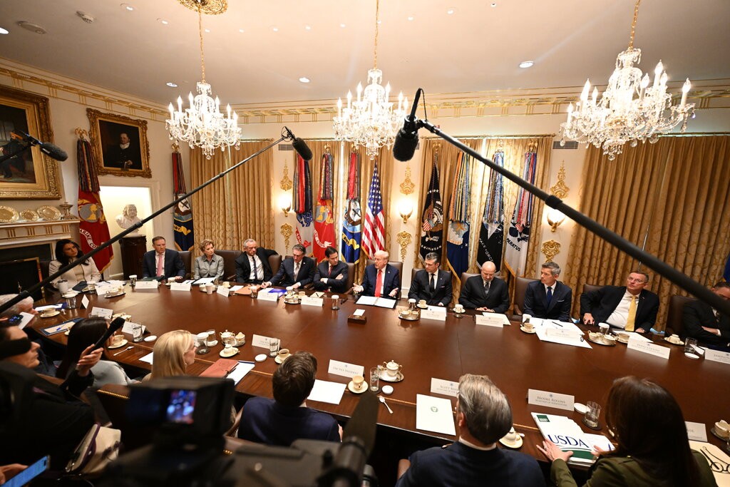 Ông Trump dát vàng Nhà Trắng Đập tường, lát đá Vườn Hồng, xây ballroom hàng trăm mét vuông 15.jpg