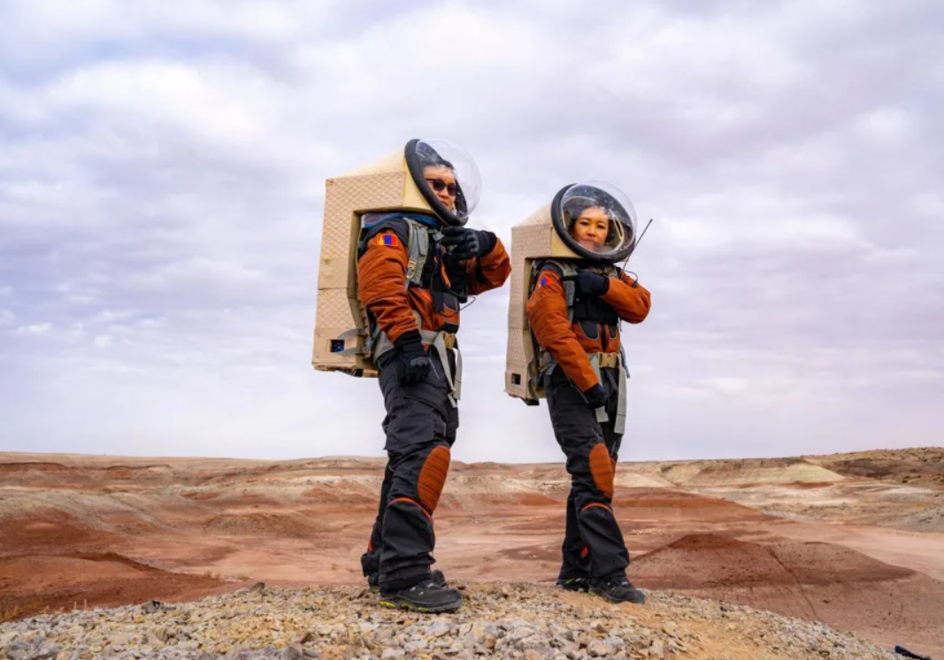 Trại sao Hỏa bí ẩn giữa sa mạc Mông Cổ 30 ngày trong cái lạnh -30°C, ăn uống như phi hành gia.png