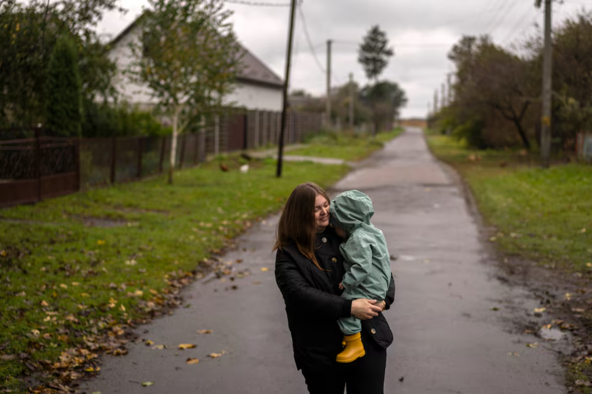 Ukraine và thảm họa dân số Bệnh viện sản, trường học hoang lạnh và nỗi lo ai tái thiết đất nước 12.png