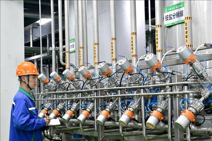 rung Quốc đã trở thành cường quốc dẫn đầu thế giới về bằng sáng chế, khi chiếm gần 50% tổng số đơn xin cấp bằng sáng chế trong năm 2022..jpg