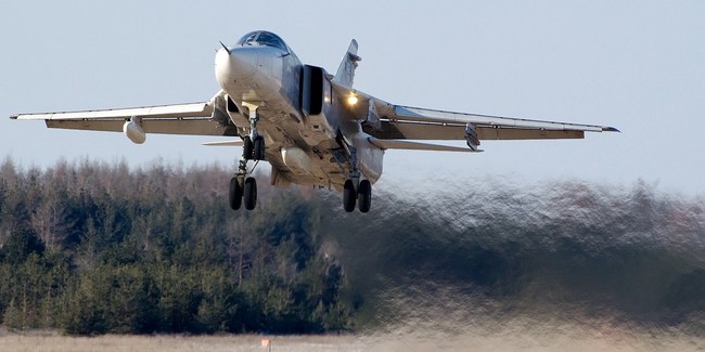 Tung tin sốc về Syria, đối lập Nga mưu hạ bệ ông Putin Máy bay ném bom Su-24M2 Nga vẫn xuất kích thông thường ở Syria - ảnh South Front