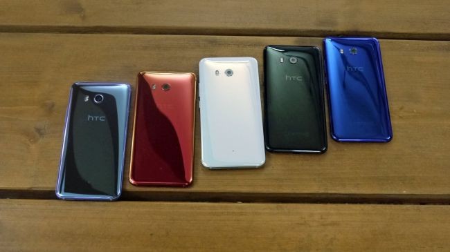 Đánh giá HTC U11: Độc đáo nhưng chưa đủ hấp dẫn - ảnh 2