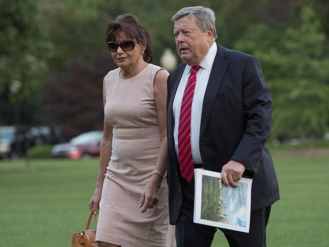 Melania Trump: Từ siêu mẫu thời trang đến đệ nhất phu nhân nước Mỹ  - ảnh 16