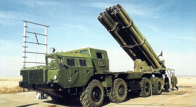 Pháo phản lực nhiều nòng BM-30 Smerch.