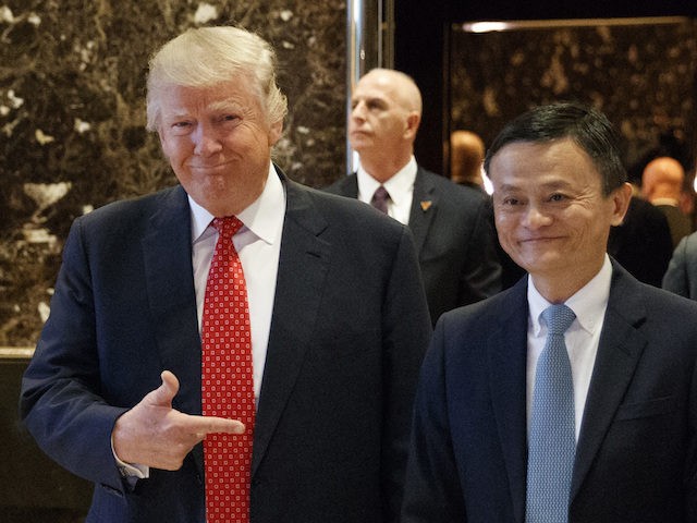 VIDEO: Donald Trump gặp gỡ, bắt tay tỷ phú Trung Quốc, nói những điều hứa hẹn - ảnh 1