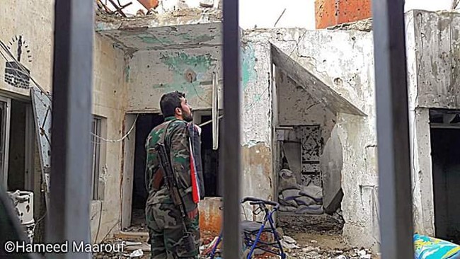 Chùm video chiến sự Syria: Quân đội Syria sắp quét sạch phiến quân khỏi Aleppo - ảnh 1
