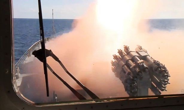 Chiến cuộc Syria: Nga tự tin rút tàu sân bay, bớt binh lực - ảnh 14