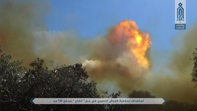 Quân đội Syria bị tấn công dữ dội sau đòn tập kích tên lửa Mỹ (video) - ảnh 3