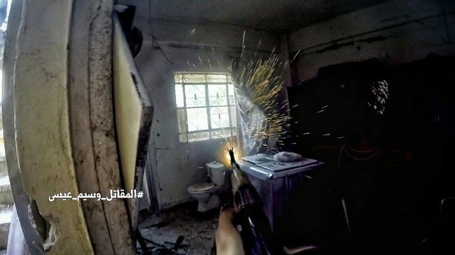 Chiến sự Syria: Quân Assad siết vòng vây phiến quân cố thủ ngoại vi Damascus - ảnh 7