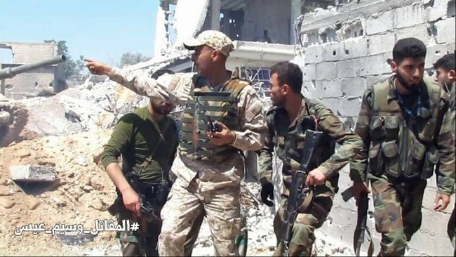 Quân đội Syria dồn lực đè bẹp phe thánh chiến ở Damascus (video) - ảnh 11